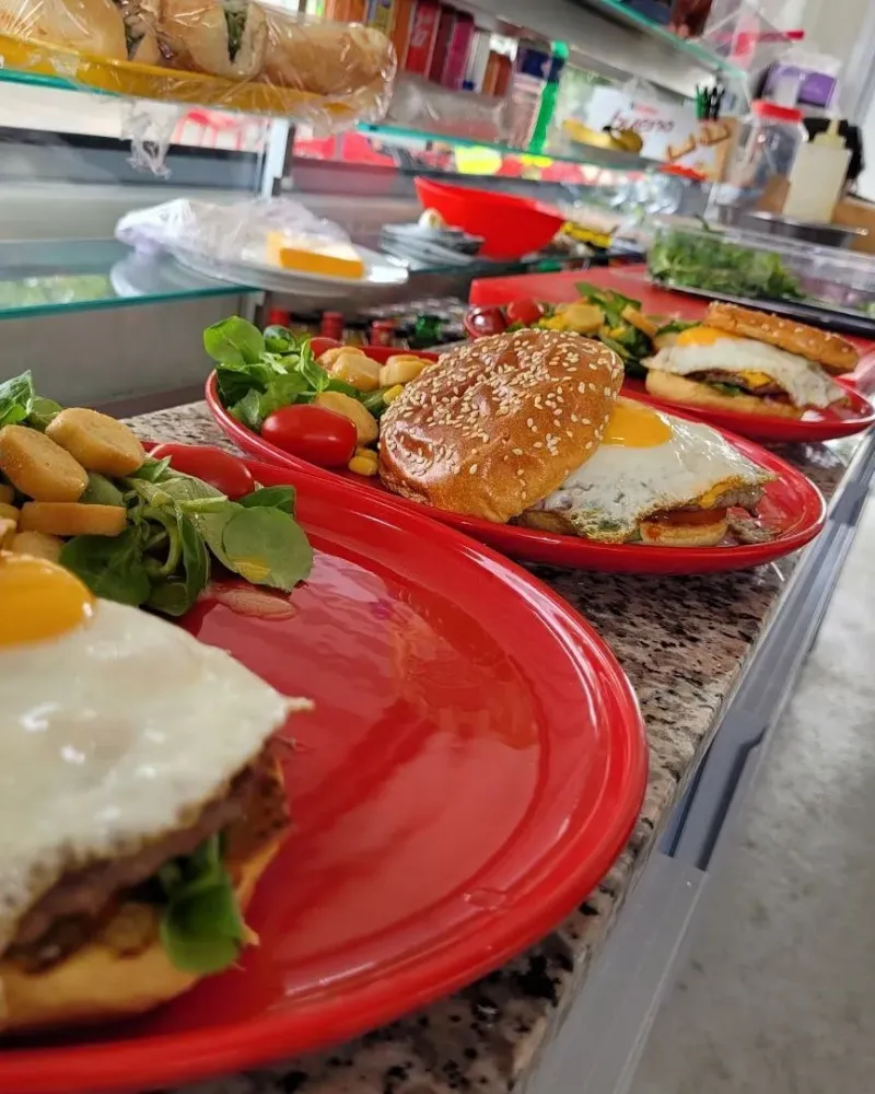 Burger chicken Tower à Marseillewebp